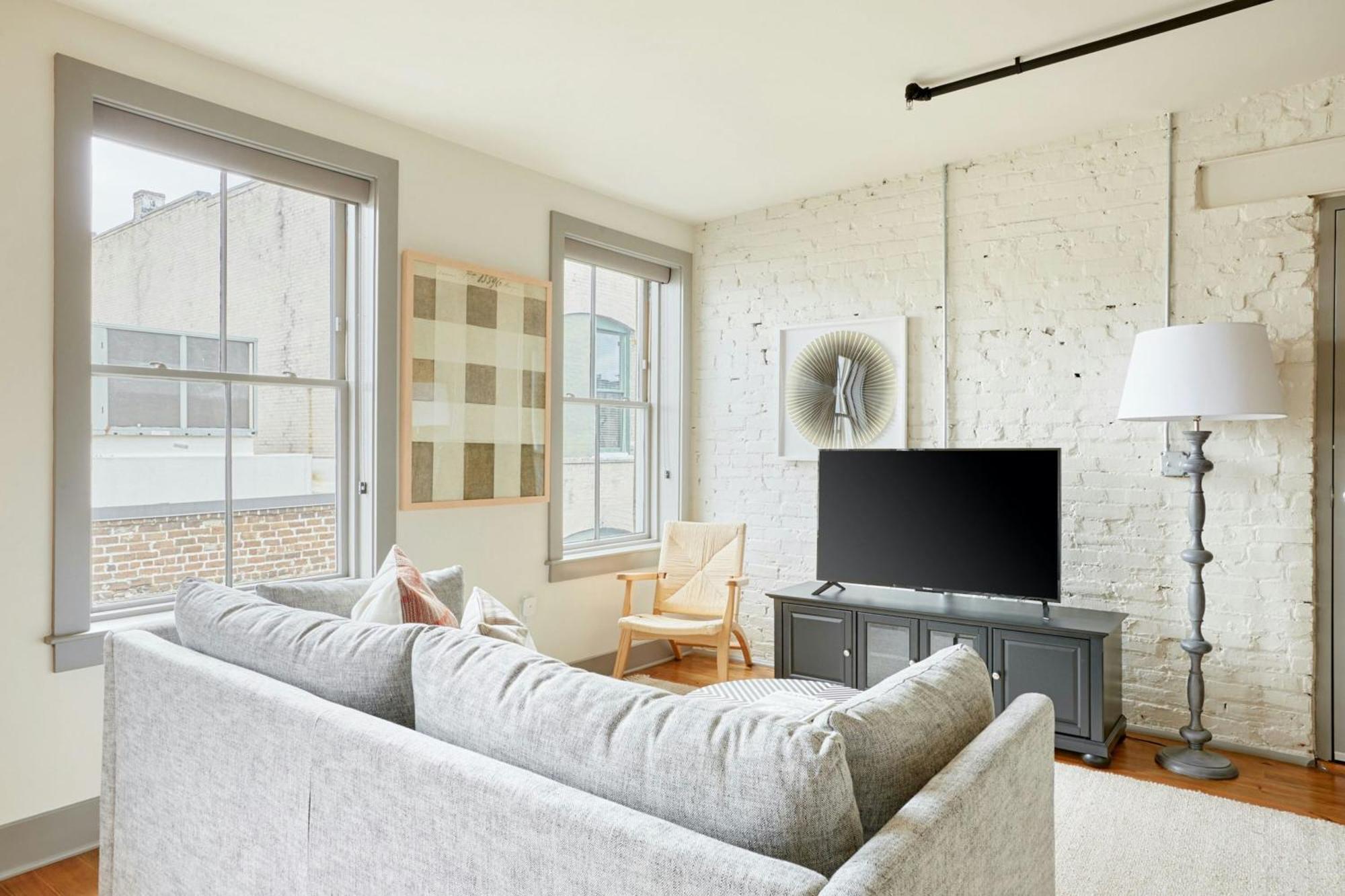 Sonder By Marriott Bonvoy The Broughton Apartments Historic District 薩凡納 外观 照片